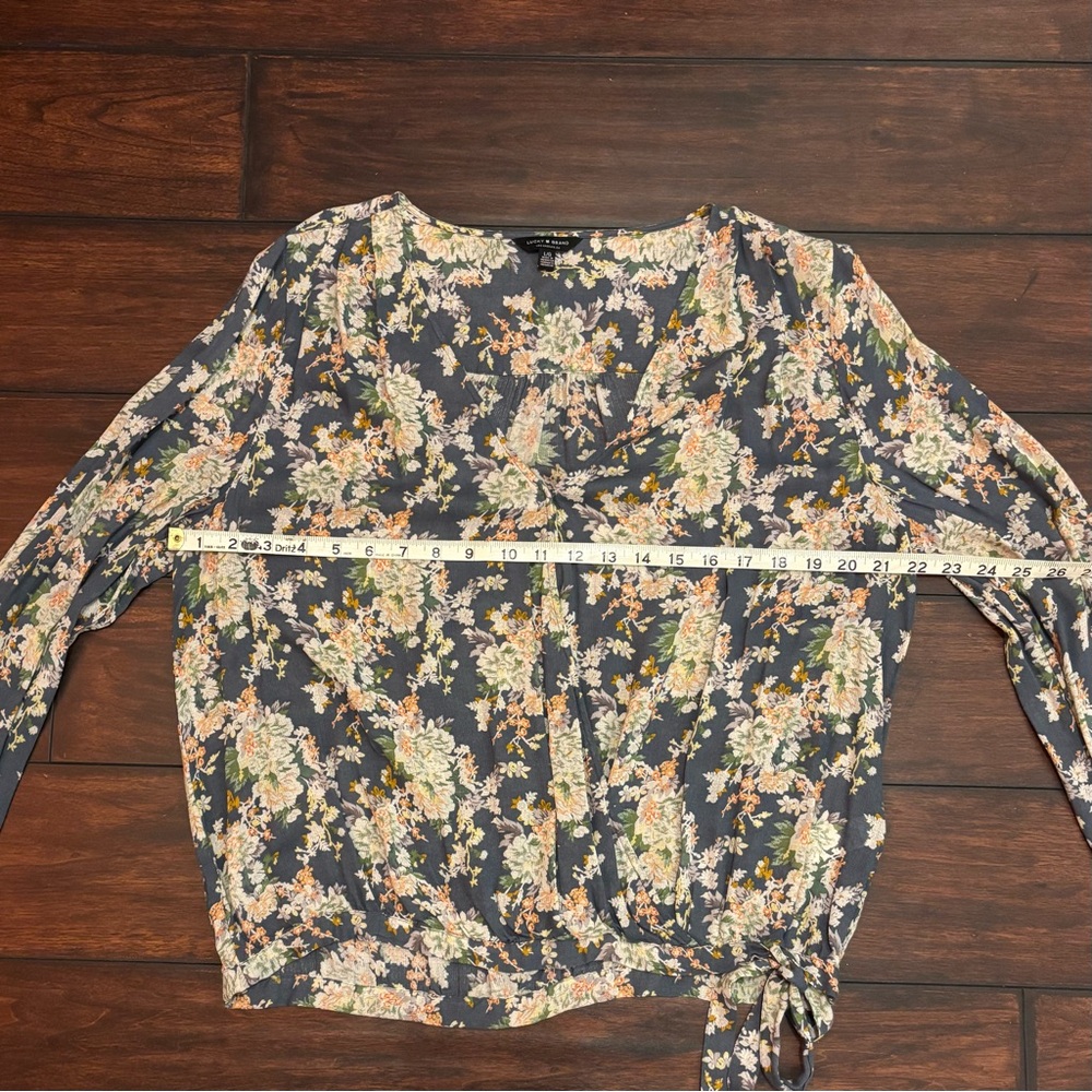 Lucky Brand Floral Tie-Waist Blouse - Size Large - Picture 13 of 15